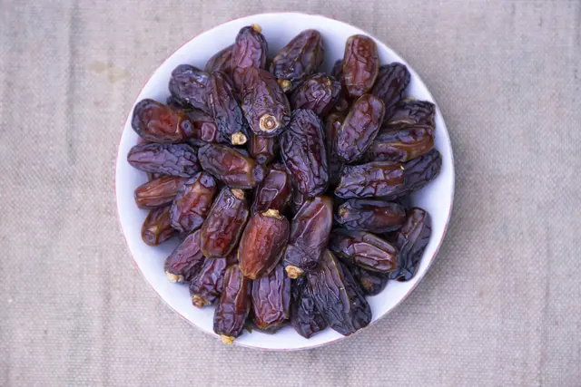 Dates ( খেজুর )